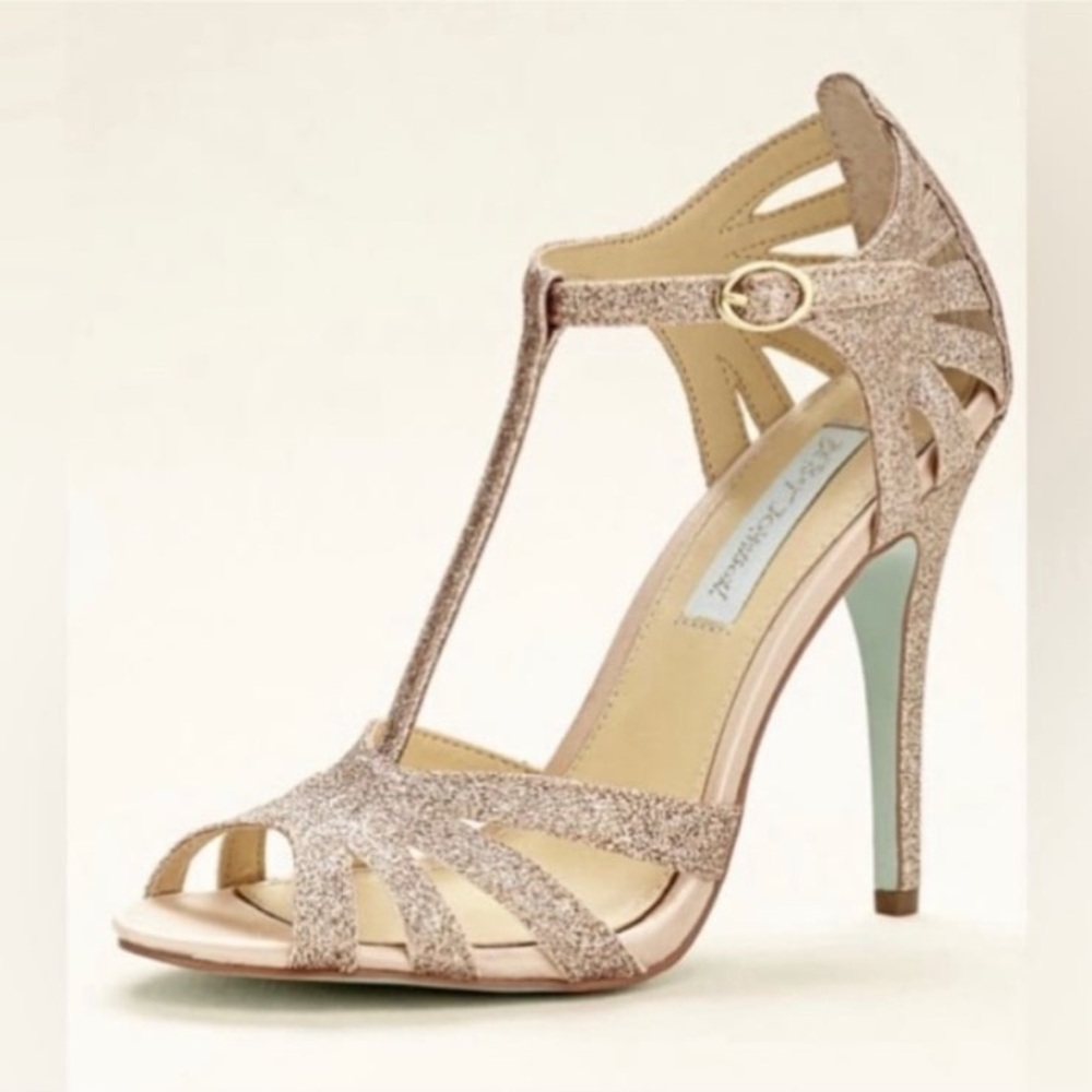 Betsey Johnson Cut Out T-Strap Sandal Size 7.5